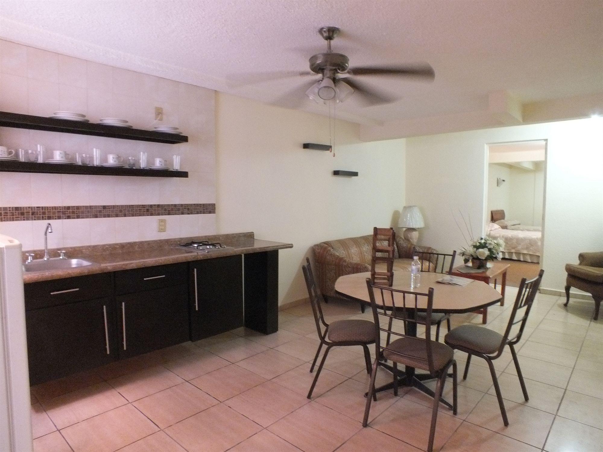 Hotel Rincon Real Suites Durango Luaran gambar