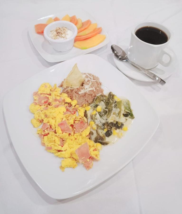 Hotel Rincon Real Suites Durango Luaran gambar
