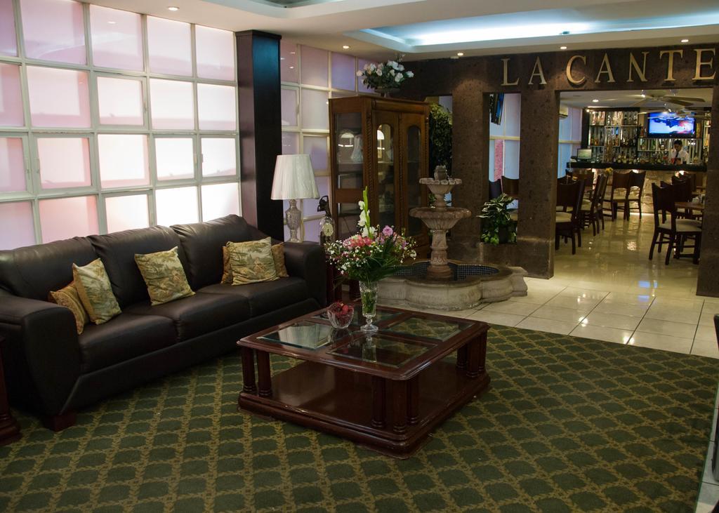 Hotel Rincon Real Suites Durango Luaran gambar